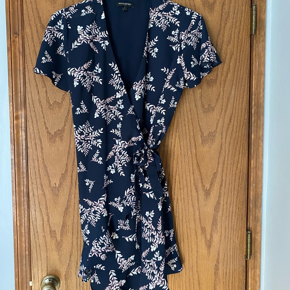 Banana Republic Size 12 Navy floral wrap Dress. Worn once. Length is 49 inches
